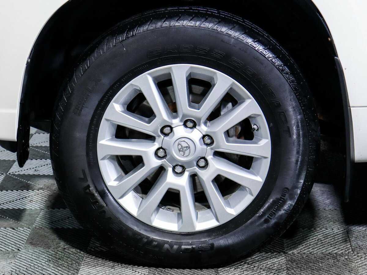 Купить Toyota Land Cruiser Prado с пробегом. Фото: #11