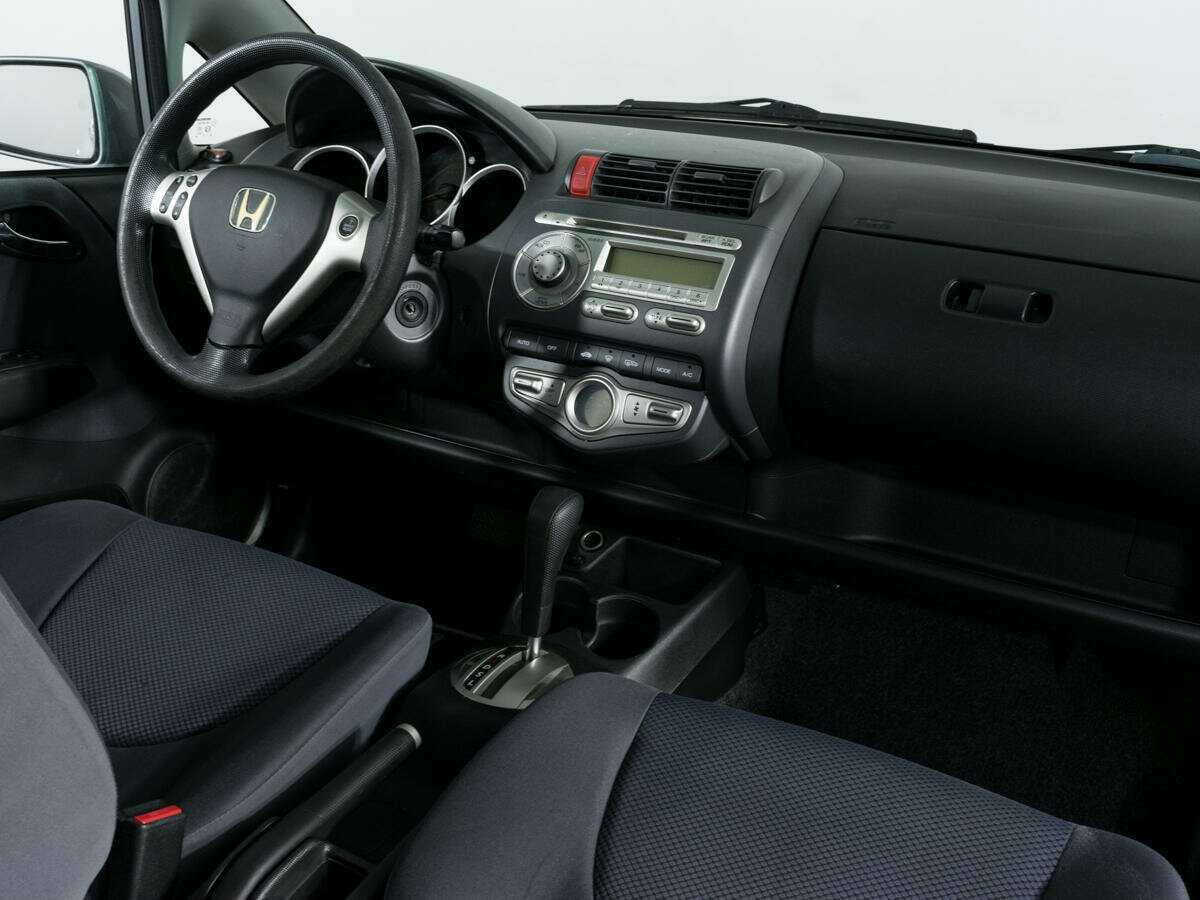 Купить Honda Jazz с пробегом. Фото: #9