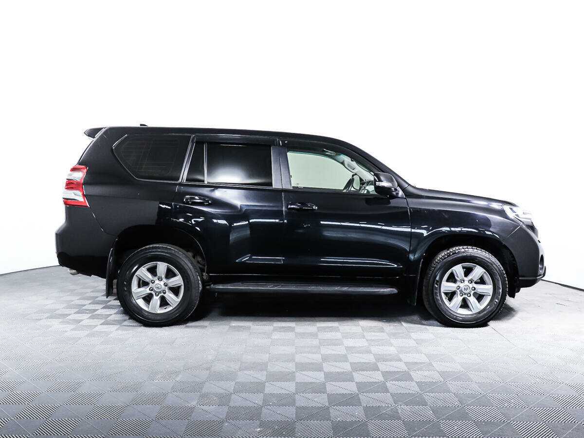 Купить Toyota Land Cruiser Prado с пробегом. Фото: #2