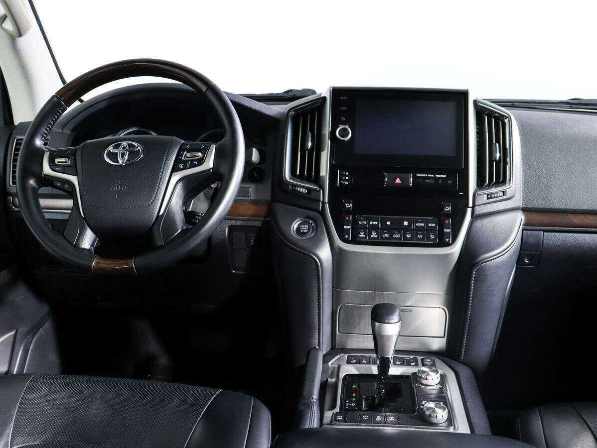 Купить Toyota Land Cruiser с пробегом. Фото: #9