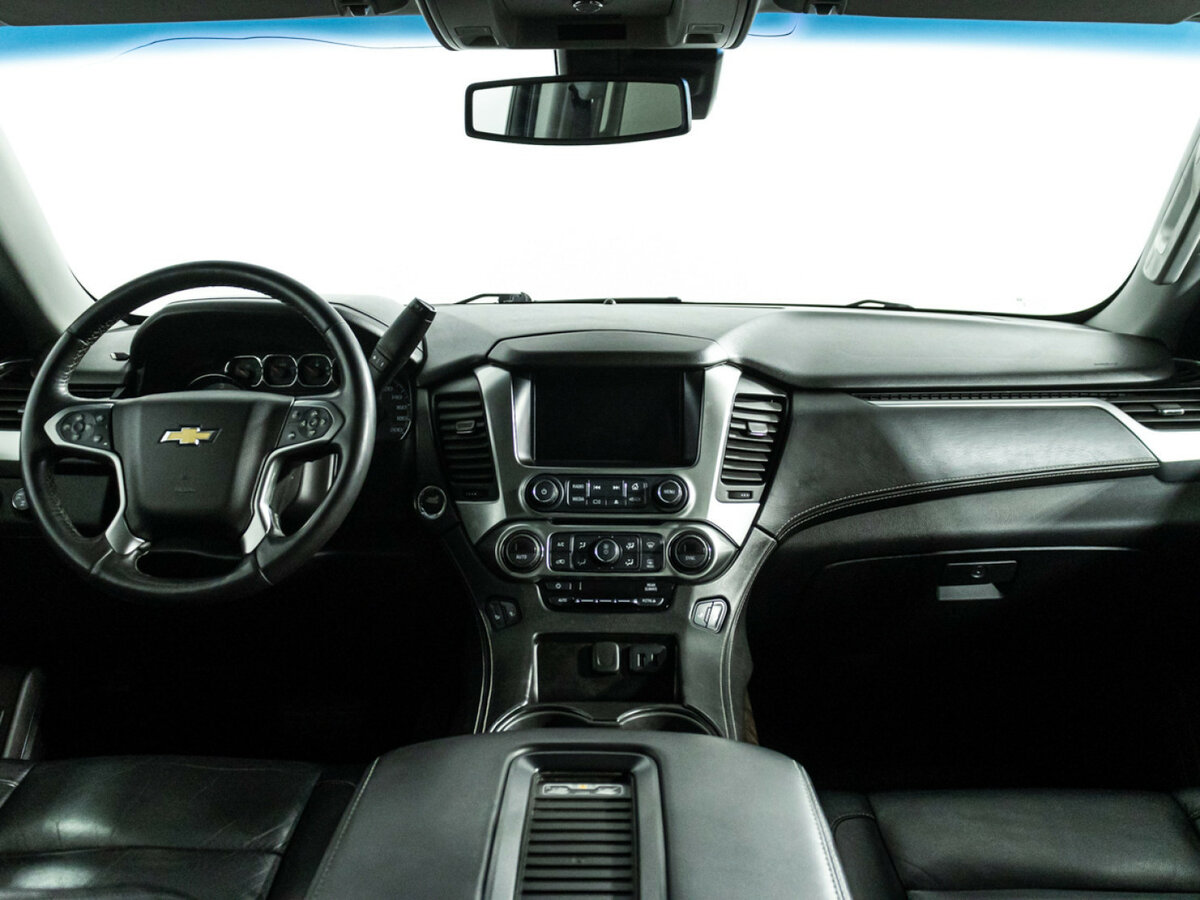 Купить Chevrolet Tahoe с пробегом. Фото: #10