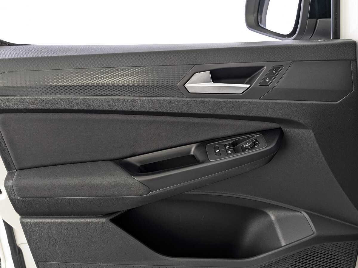 Купить Volkswagen Caddy с пробегом. Фото: #18