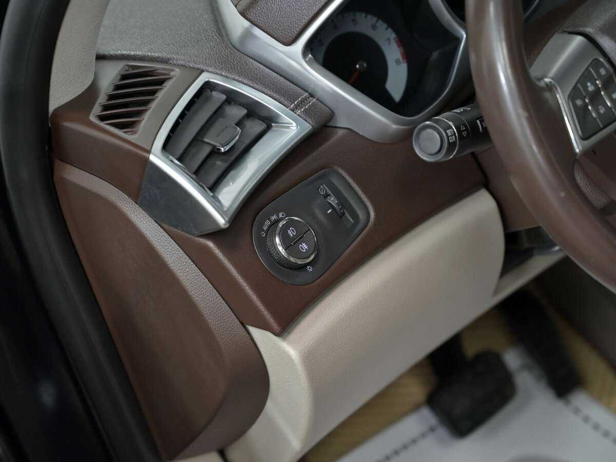Купить Cadillac SRX с пробегом. Фото: #15