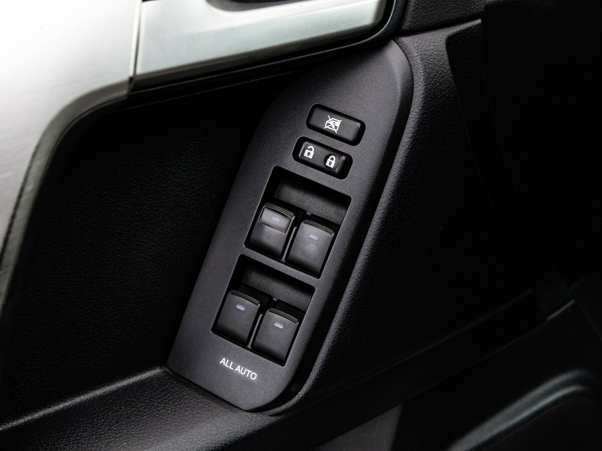 Купить Toyota Land Cruiser Prado с пробегом. Фото: #16