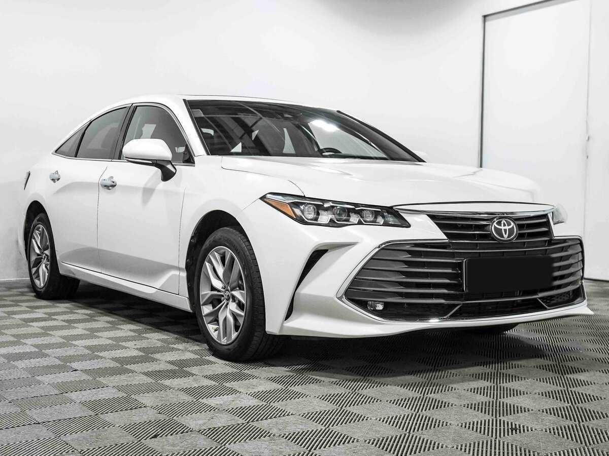 Купить Toyota Avalon с пробегом. Фото: #2