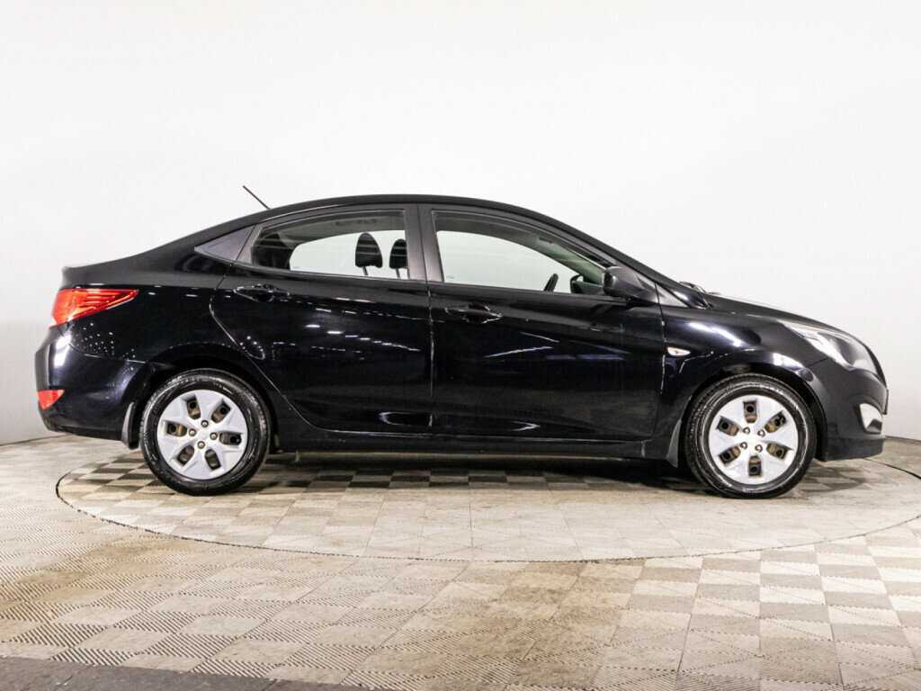 Купить Hyundai Solaris с пробегом. Фото: #3