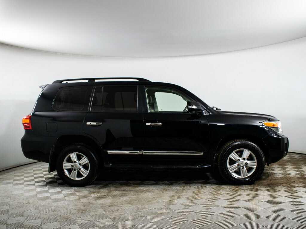 Купить Toyota Land Cruiser с пробегом. Фото: #3