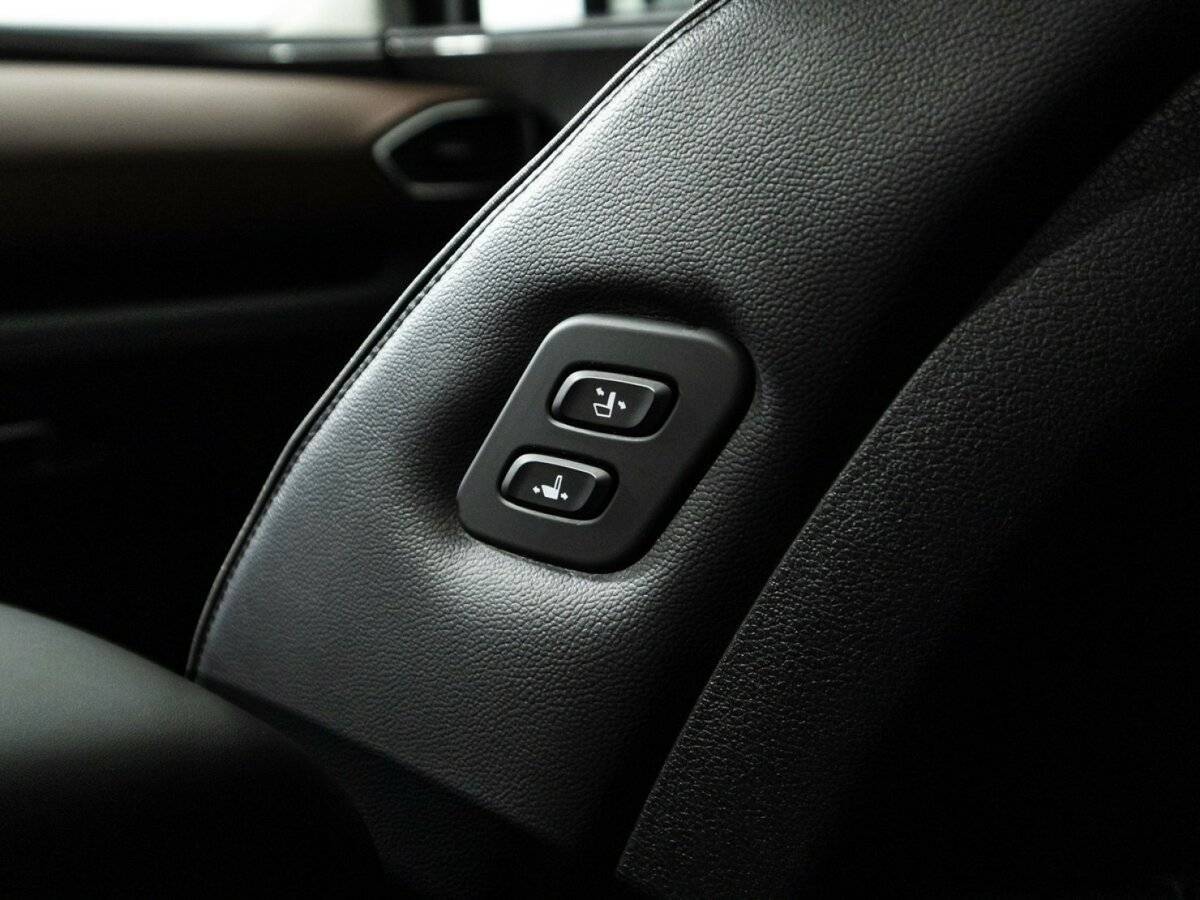 Купить Hyundai Santa Fe с пробегом. Фото: #16