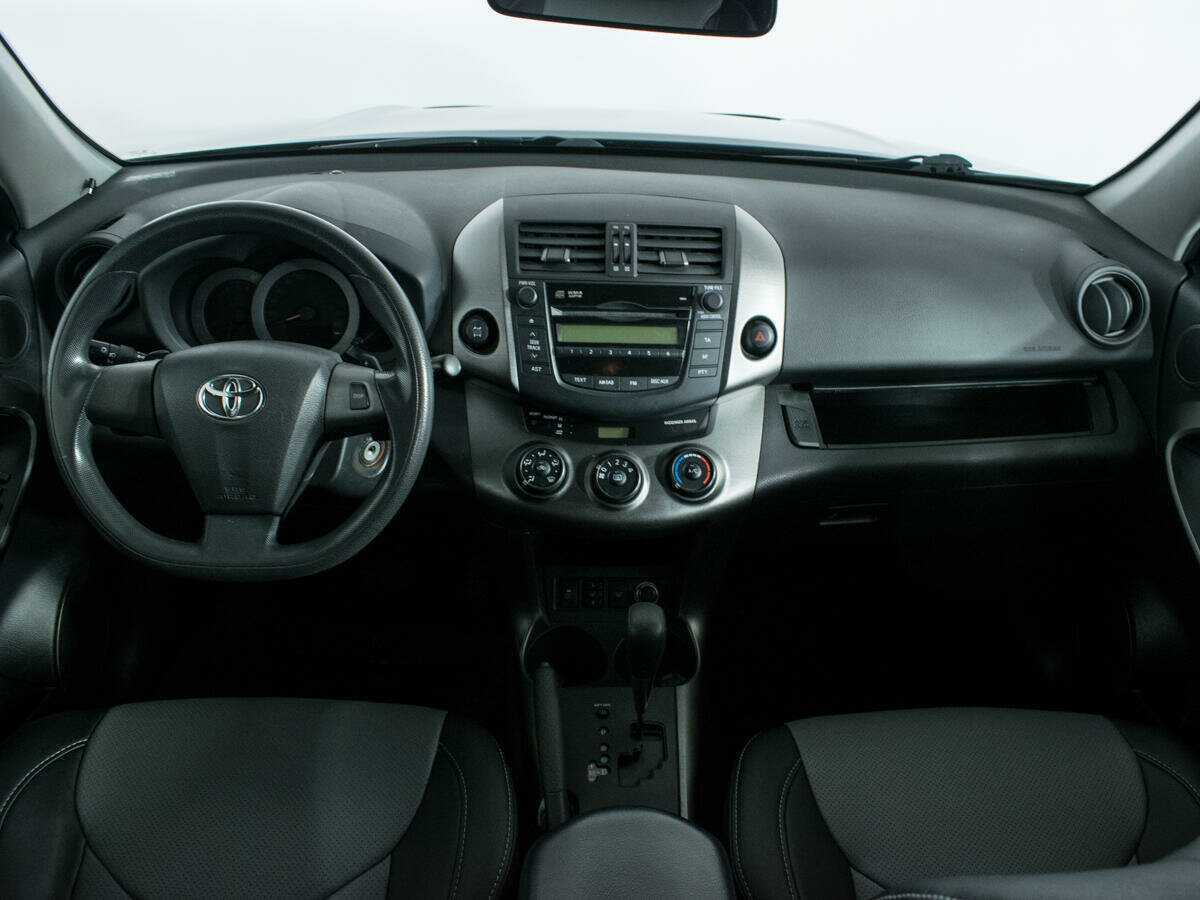 Купить Toyota RAV4 с пробегом. Фото: #11