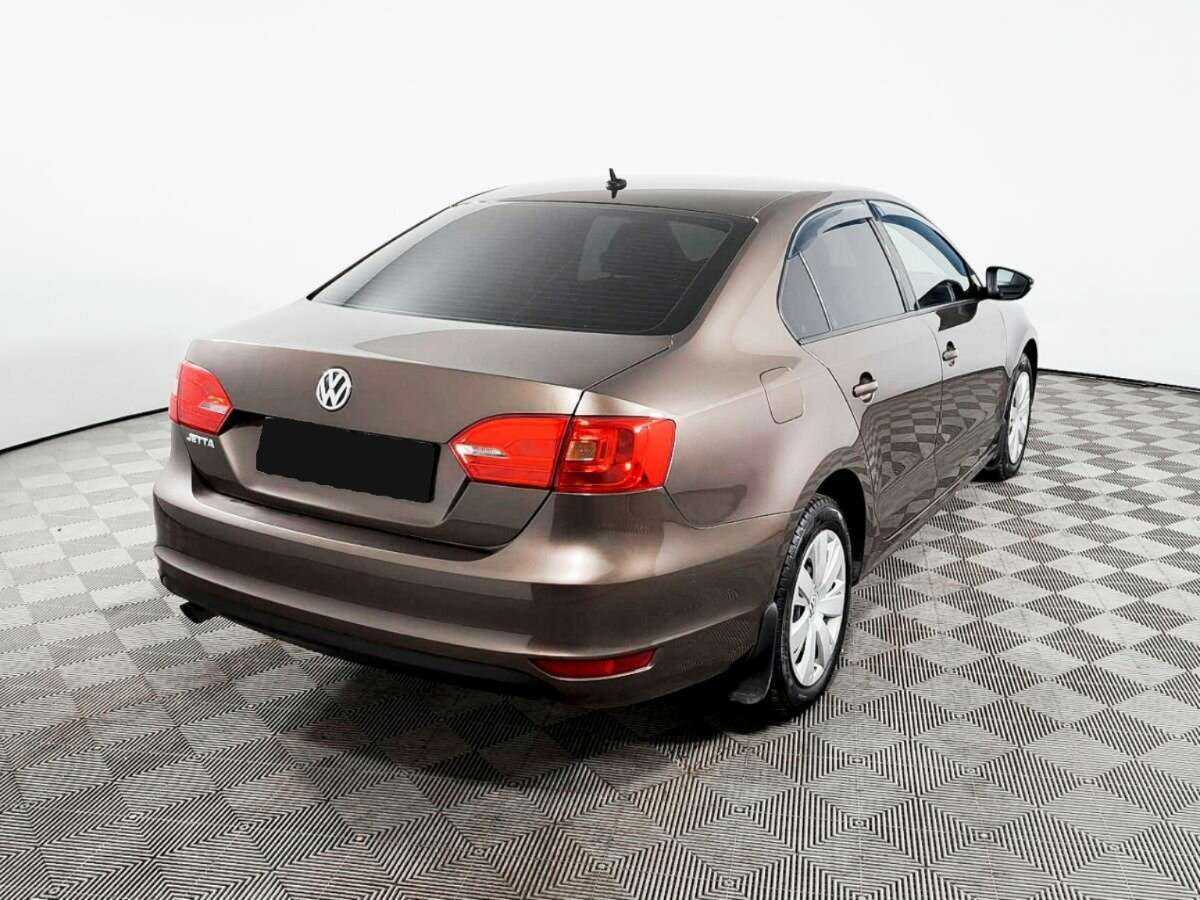 Купить Volkswagen Jetta с пробегом. Фото: #3