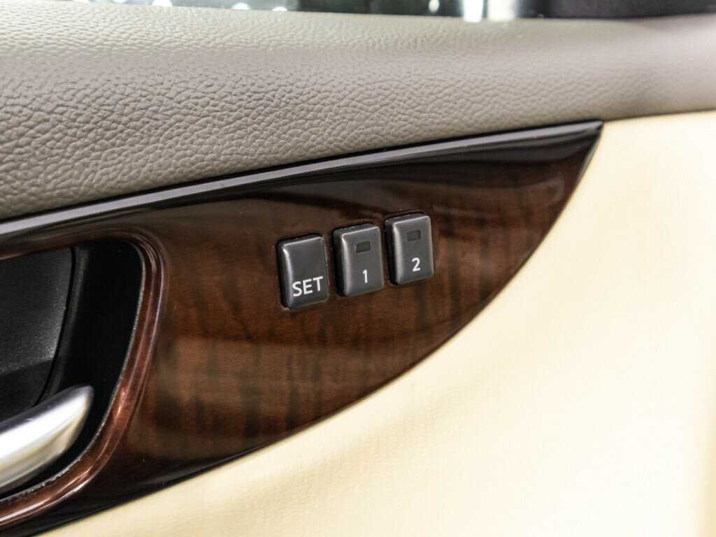 Купить Infiniti EX с пробегом. Фото: #16