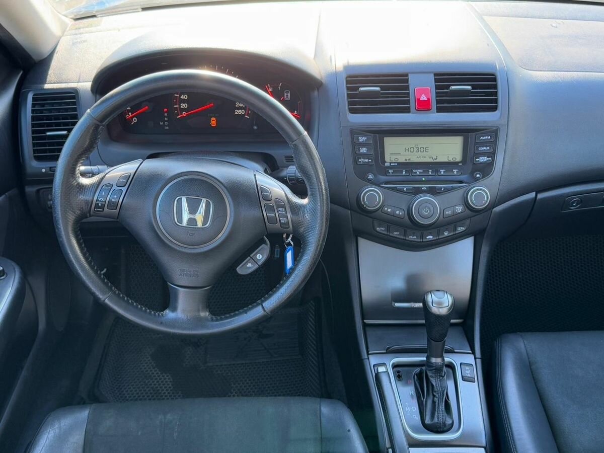 Купить Honda Accord с пробегом. Фото: #8