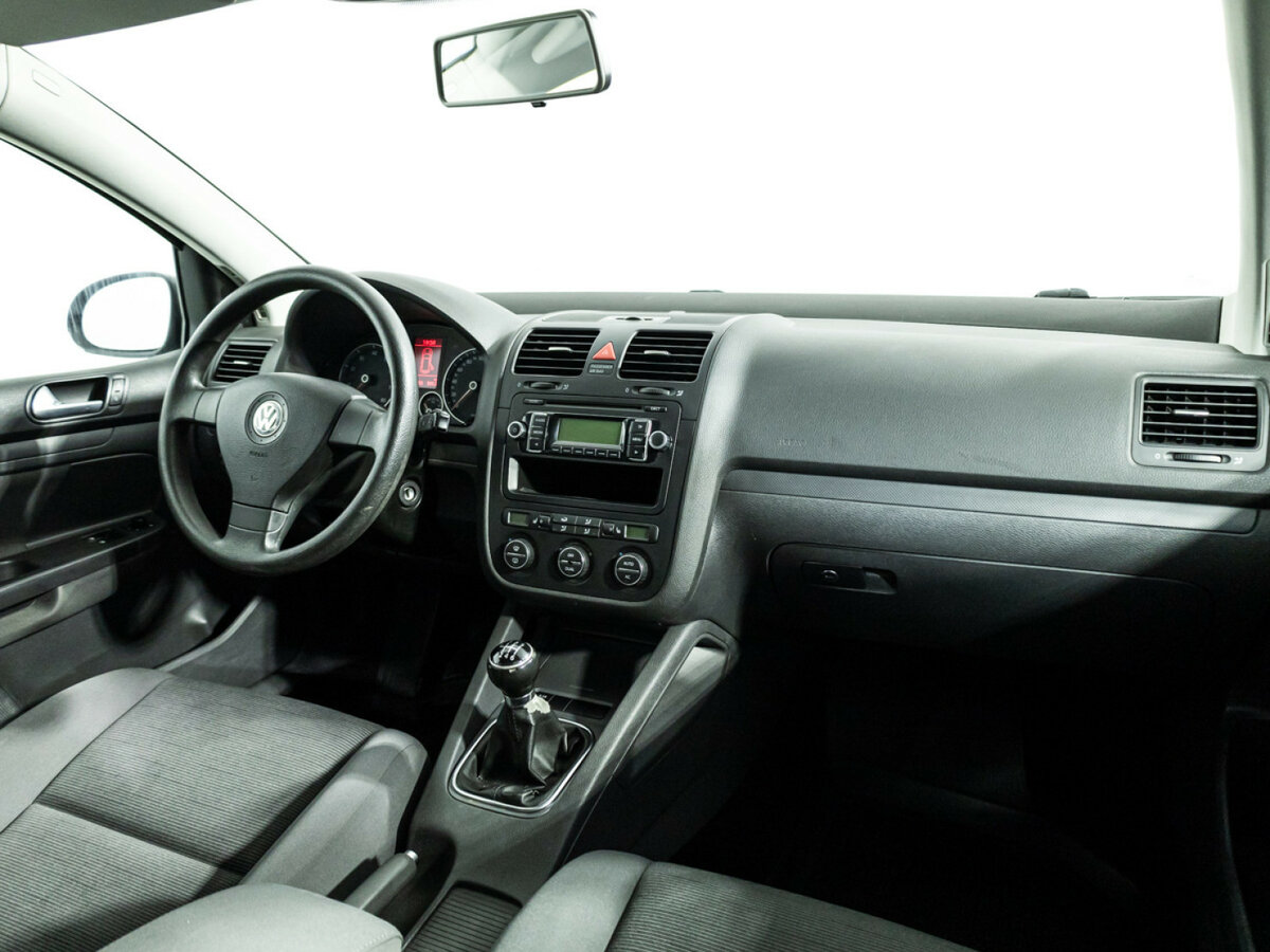 Купить Volkswagen Golf с пробегом. Фото: #8