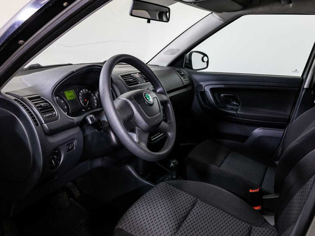 Купить Skoda Fabia с пробегом. Фото: #10