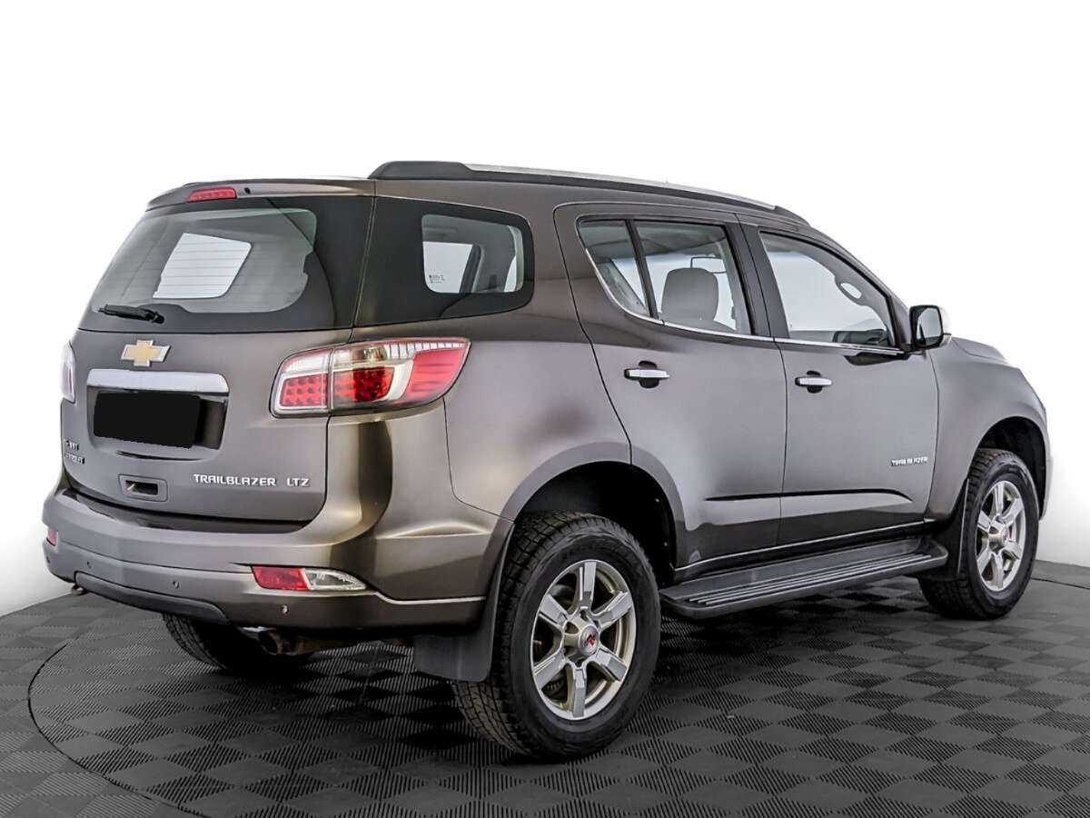Купить Chevrolet TrailBlazer с пробегом. Фото: #4
