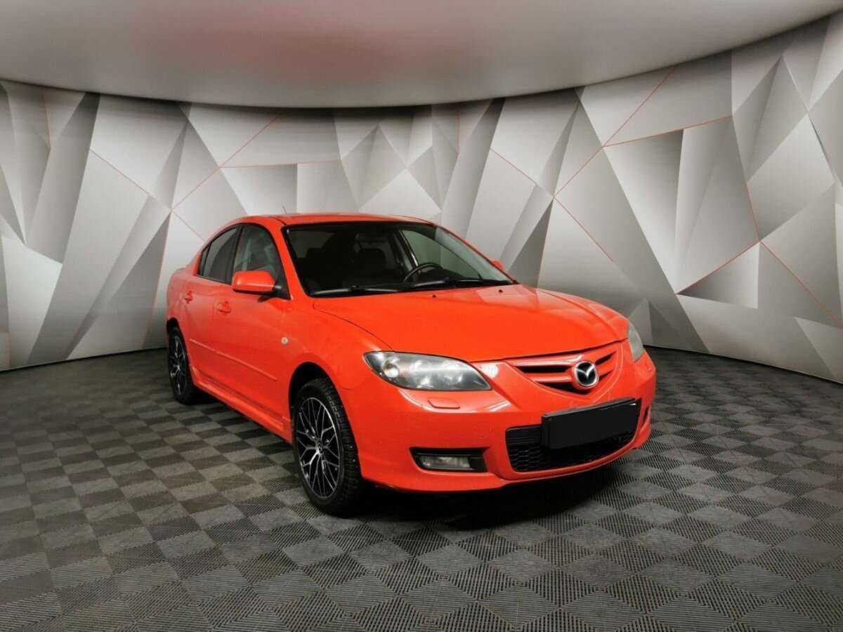 Купить Mazda 3 с пробегом. Фото: #2