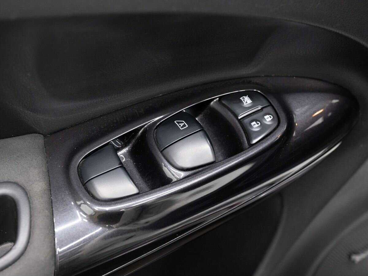 Купить Nissan Juke Nismo с пробегом. Фото: #17
