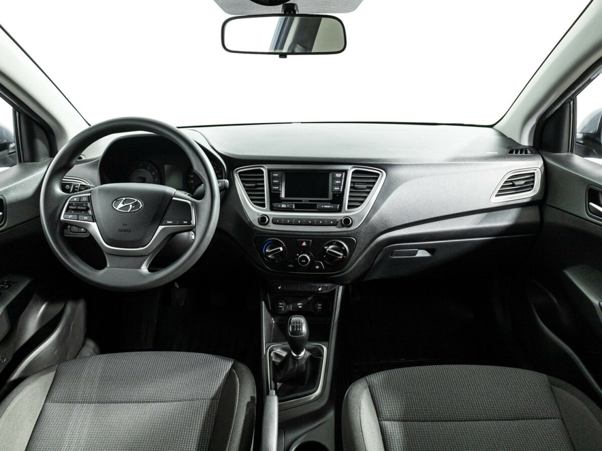 Купить Hyundai Solaris с пробегом. Фото: #12