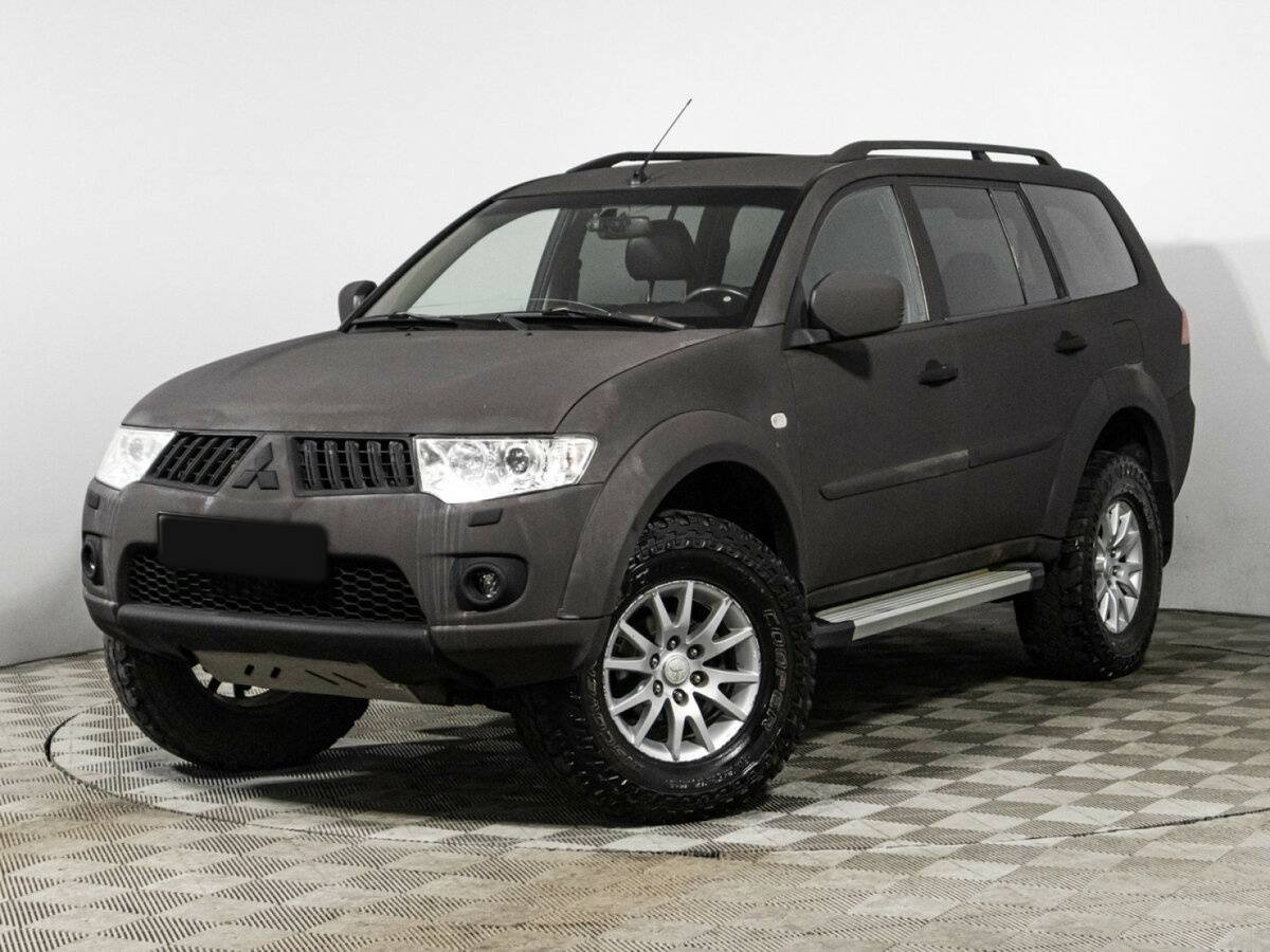 Купить Mitsubishi Pajero Sport с пробегом. Посмотреть фото
