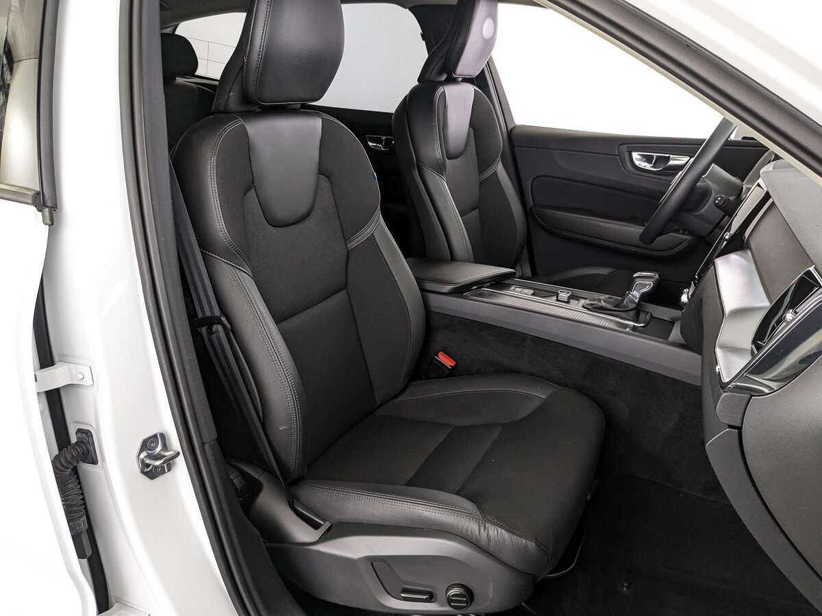 Купить Volvo XC60 с пробегом. Фото: #19