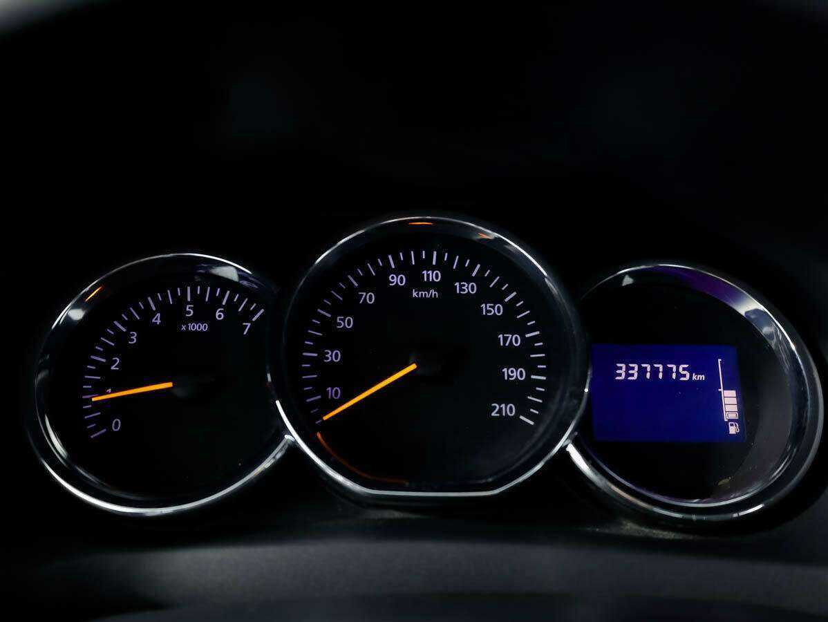 Купить Renault Logan с пробегом. Фото: #16