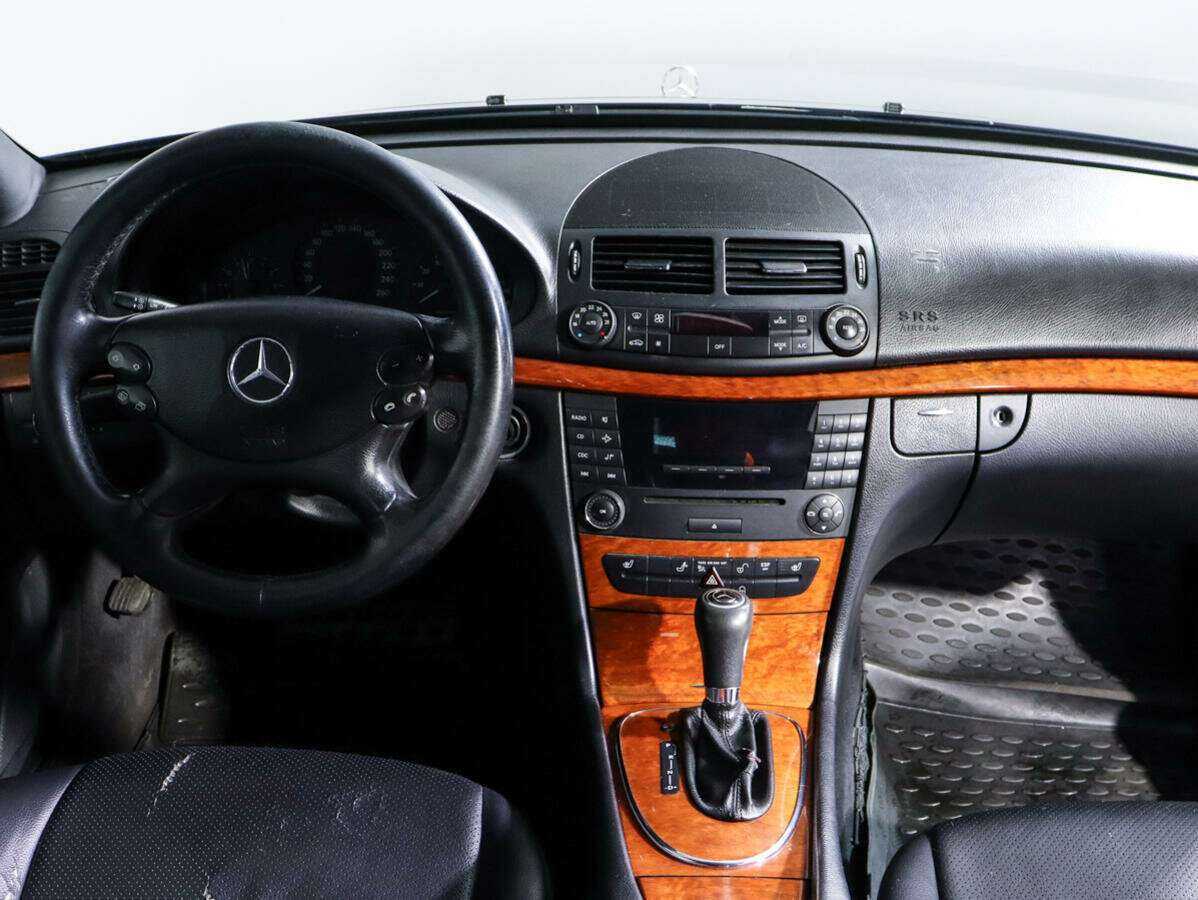 Купить Mercedes-Benz E-Класс с пробегом. Фото: #9