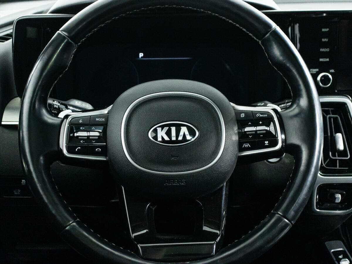 Купить Kia Sorento с пробегом. Фото: #30