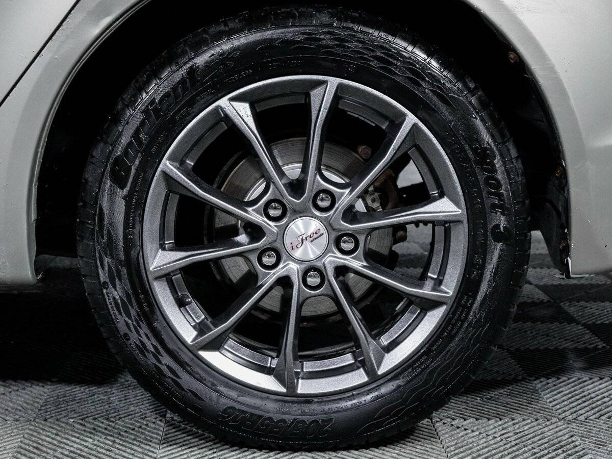 Купить Mitsubishi Lancer с пробегом. Фото: #14