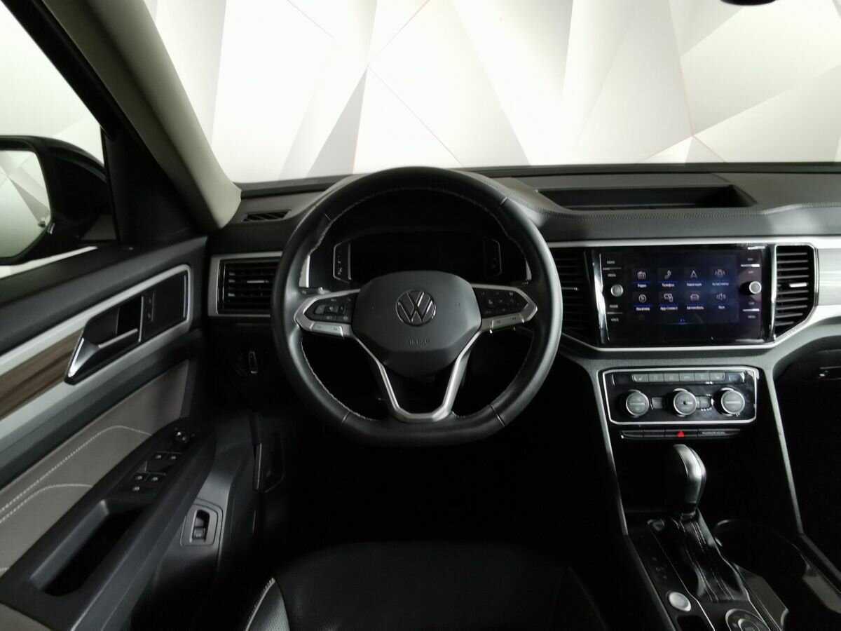 Купить Volkswagen Teramont с пробегом. Фото: #14