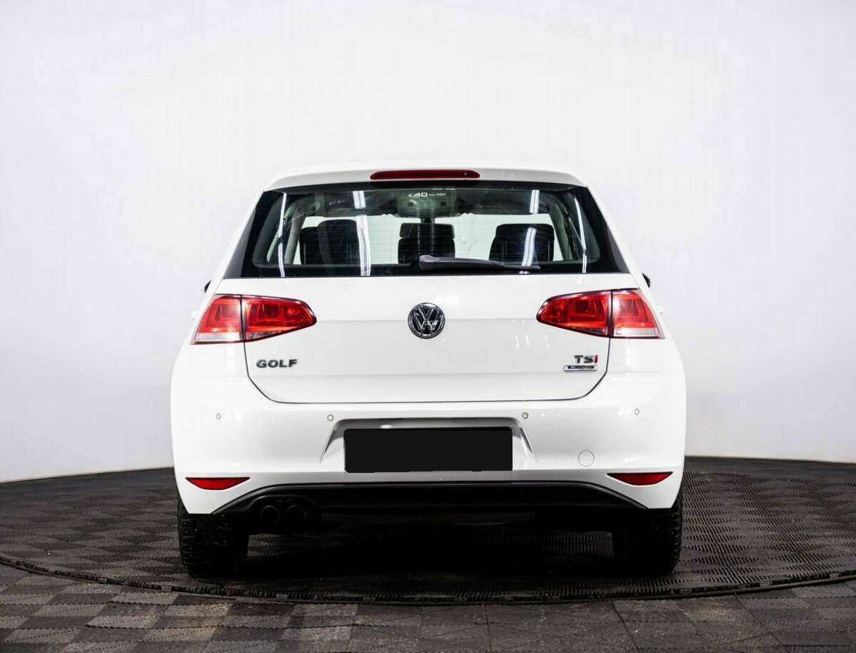 Купить Volkswagen Golf с пробегом. Фото: #4