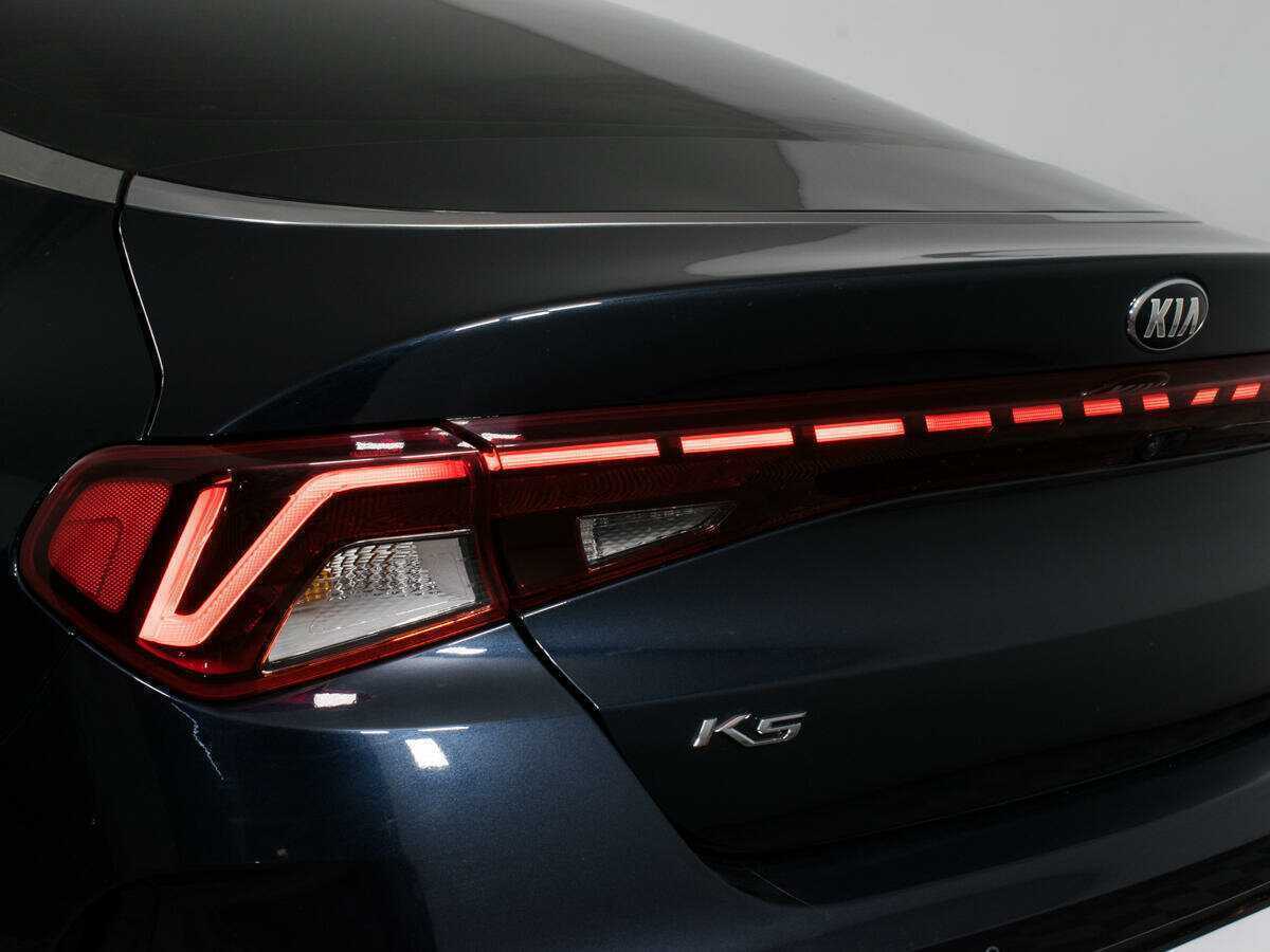 Купить Kia K5 с пробегом. Фото: #23