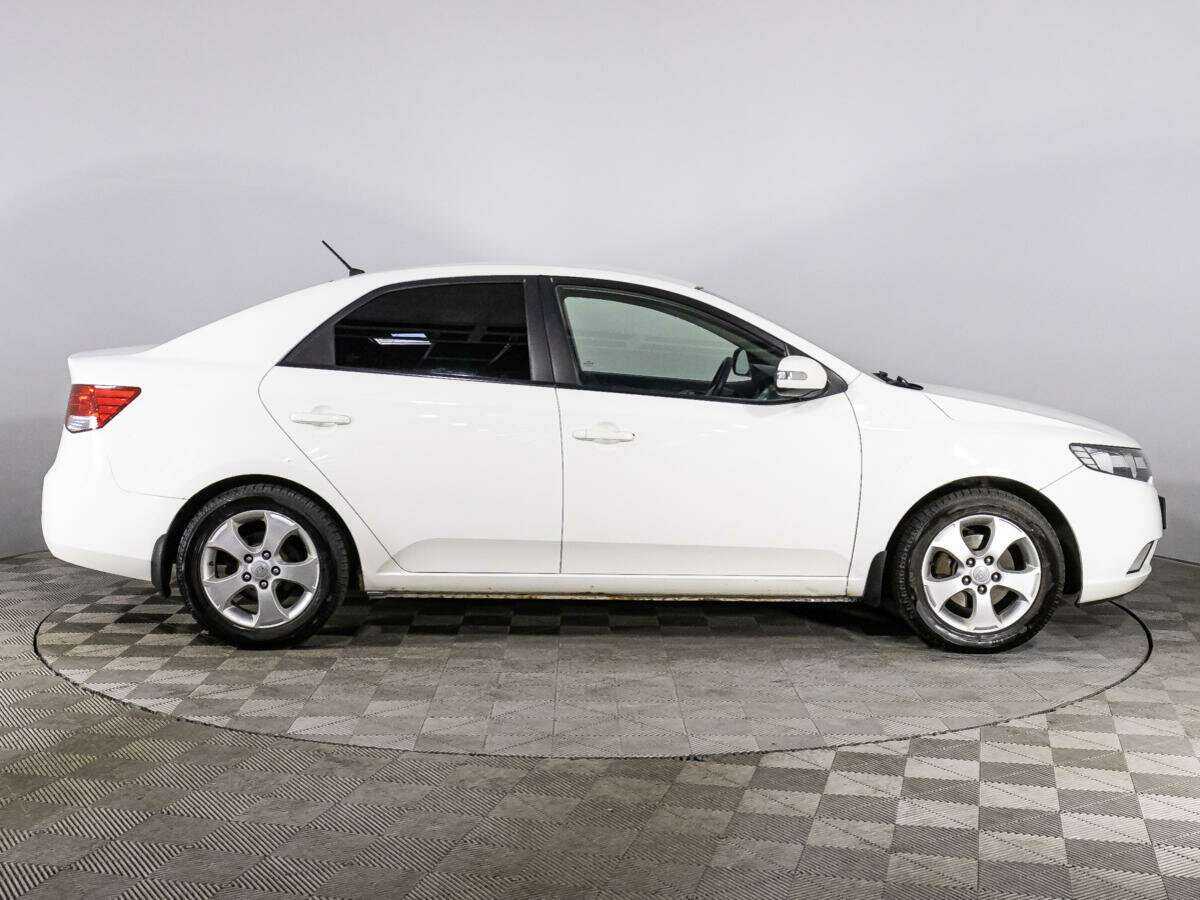 Купить Kia Cerato с пробегом. Фото: #3