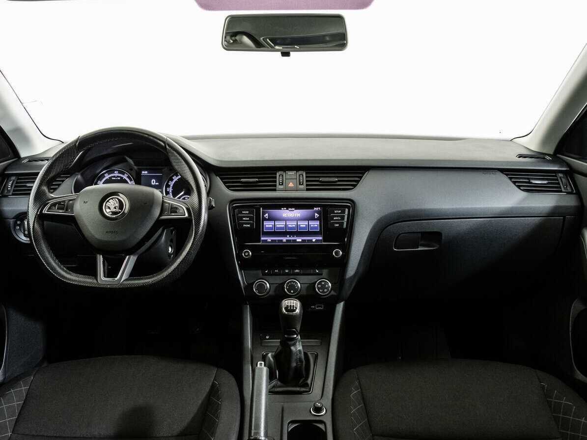 Купить Skoda Octavia с пробегом. Фото: #9