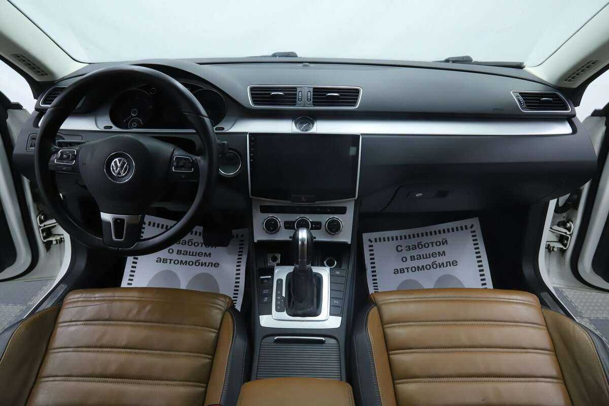 Купить Volkswagen Passat CC с пробегом. Фото: #9