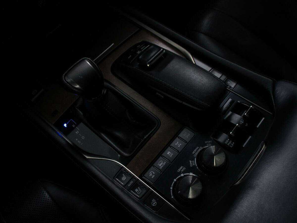 Купить Lexus LX с пробегом. Фото: #17