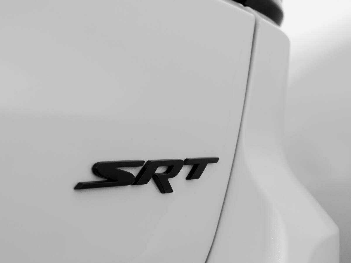 Купить Jeep Grand Cherokee с пробегом. Фото: #20