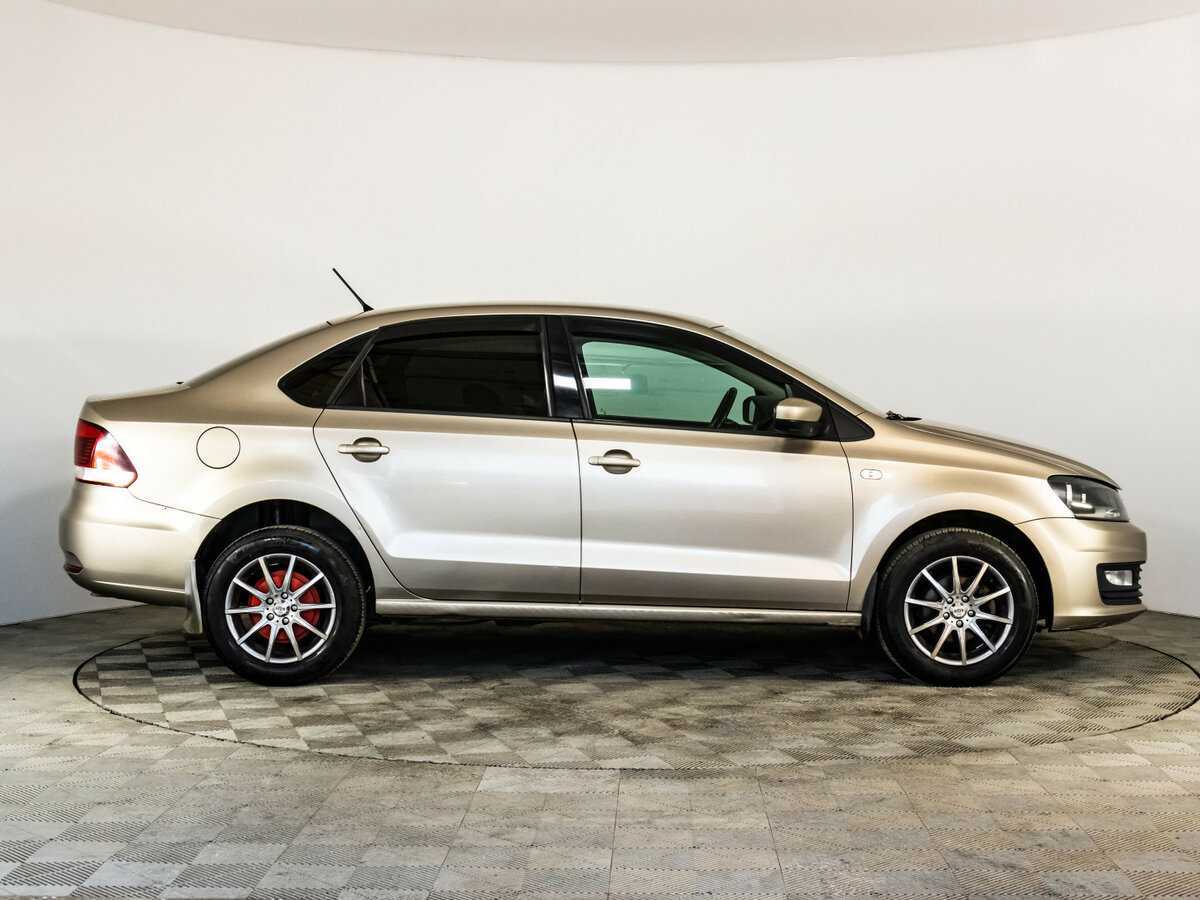 Купить Volkswagen Polo с пробегом. Фото: #3