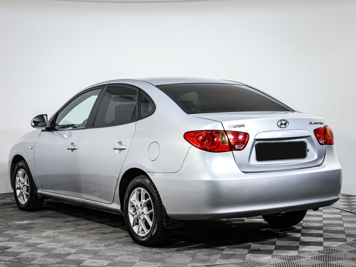 Купить Hyundai Elantra с пробегом. Фото: #5