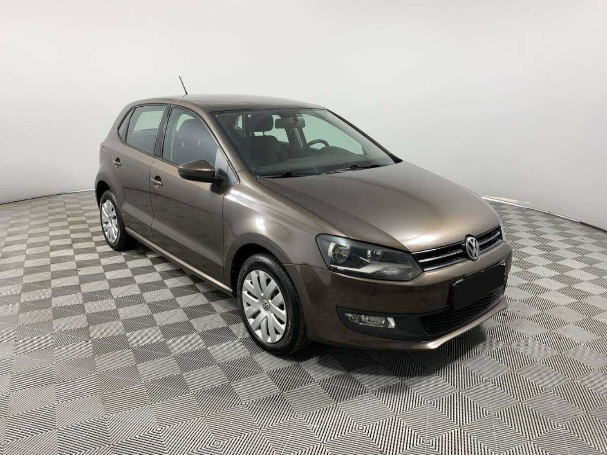 Купить Volkswagen Polo с пробегом. Фото: #2