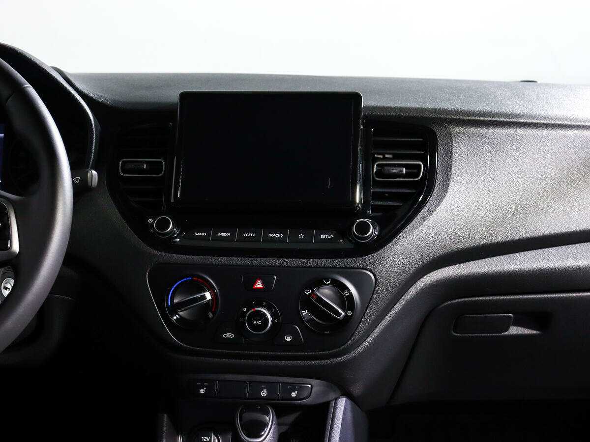 Купить Hyundai Solaris с пробегом. Фото: #10
