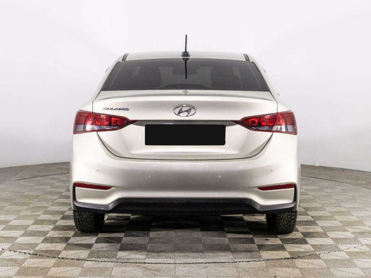 Купить Hyundai Solaris с пробегом. Фото: #5