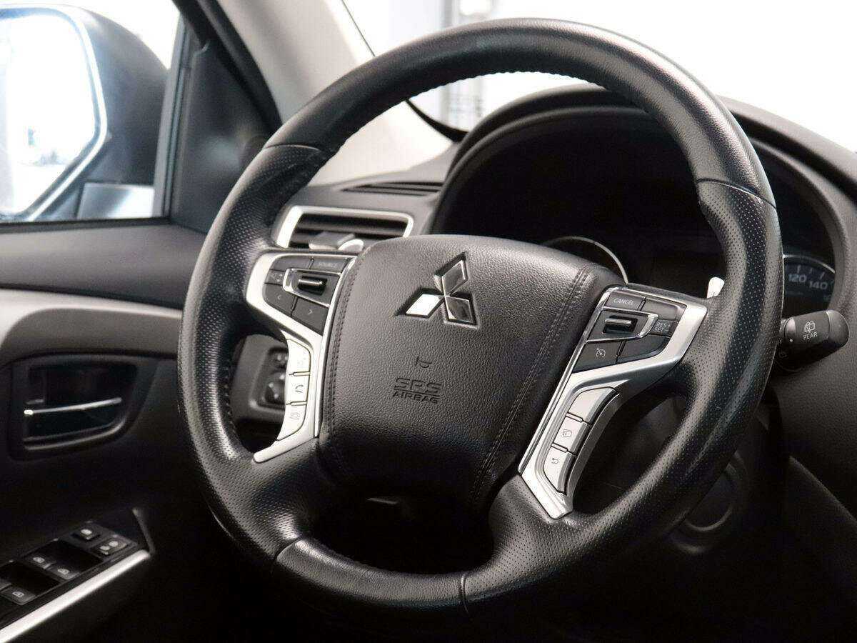 Купить Mitsubishi Pajero Sport с пробегом. Фото: #11