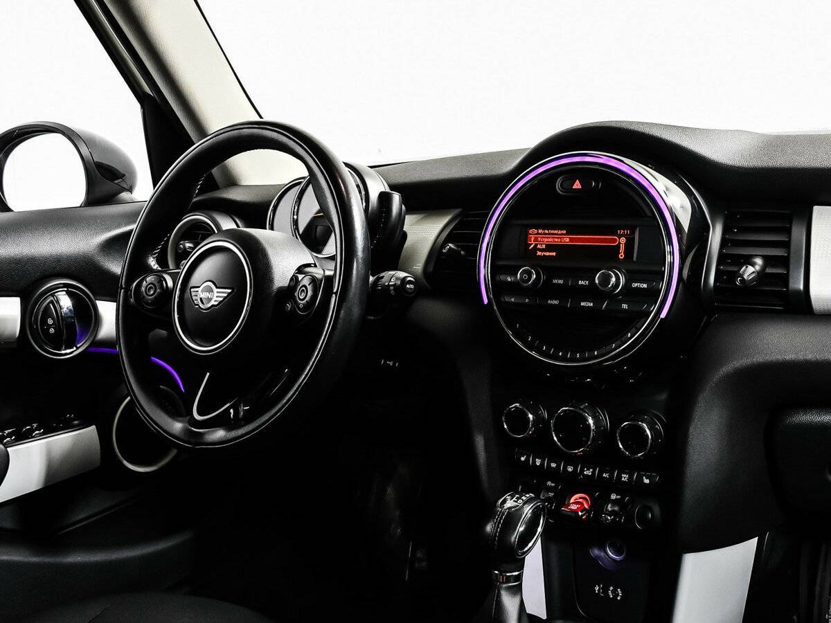 Купить Mini Hatch с пробегом. Фото: #8