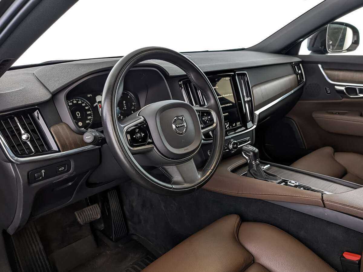Купить Volvo V90 с пробегом. Фото: #10