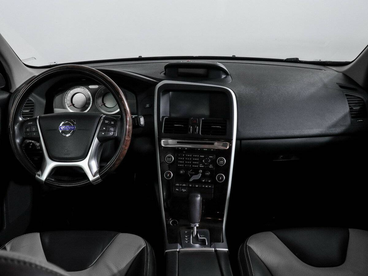 Купить Volvo XC60 с пробегом. Фото: #9