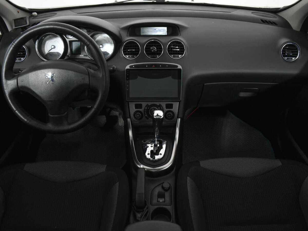 Купить Peugeot 308 с пробегом. Фото: #10
