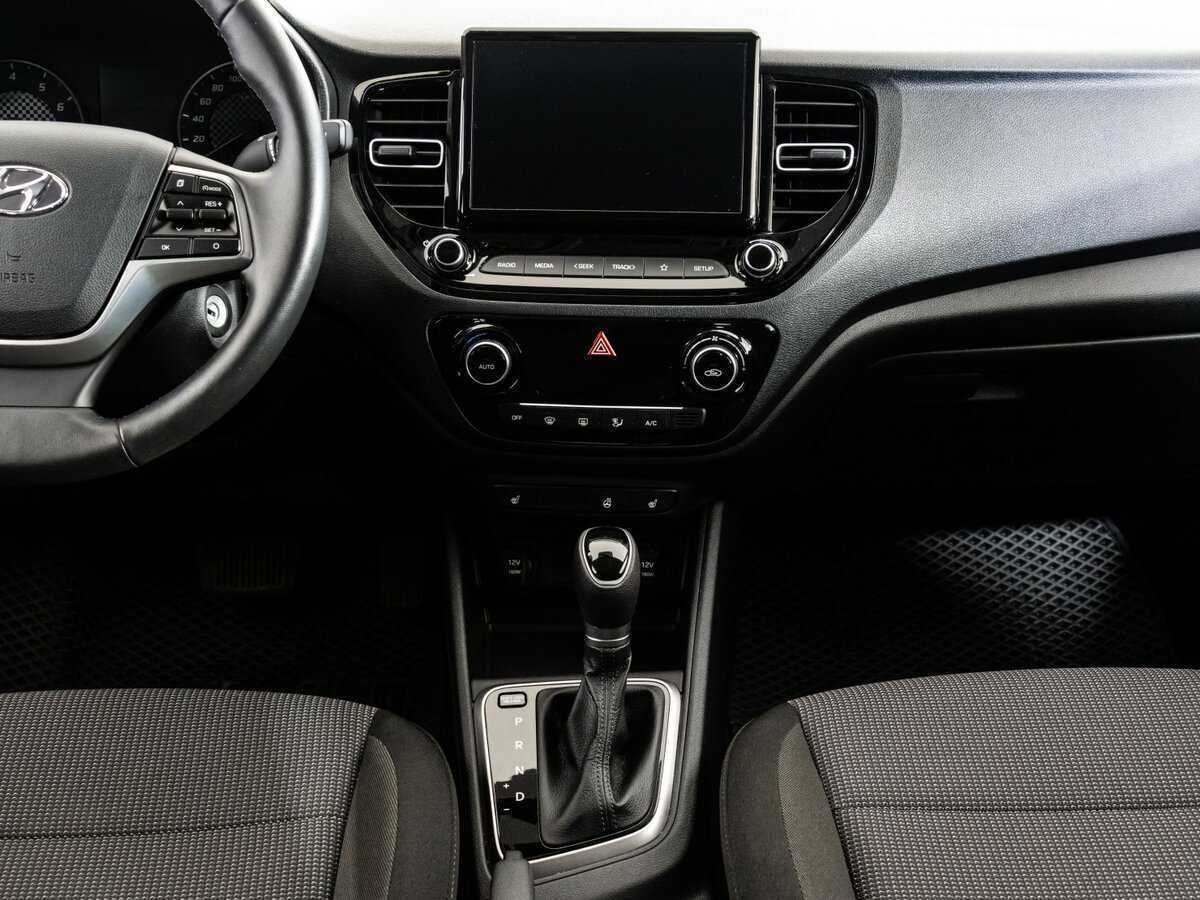 Купить Hyundai Solaris с пробегом. Фото: #9