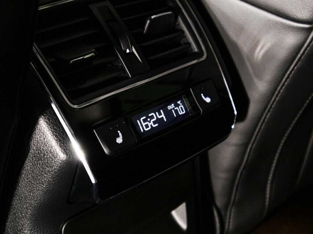 Купить Skoda Superb с пробегом. Фото: #17