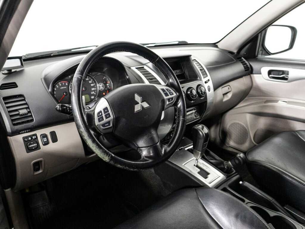 Купить Mitsubishi Pajero Sport с пробегом. Фото: #10