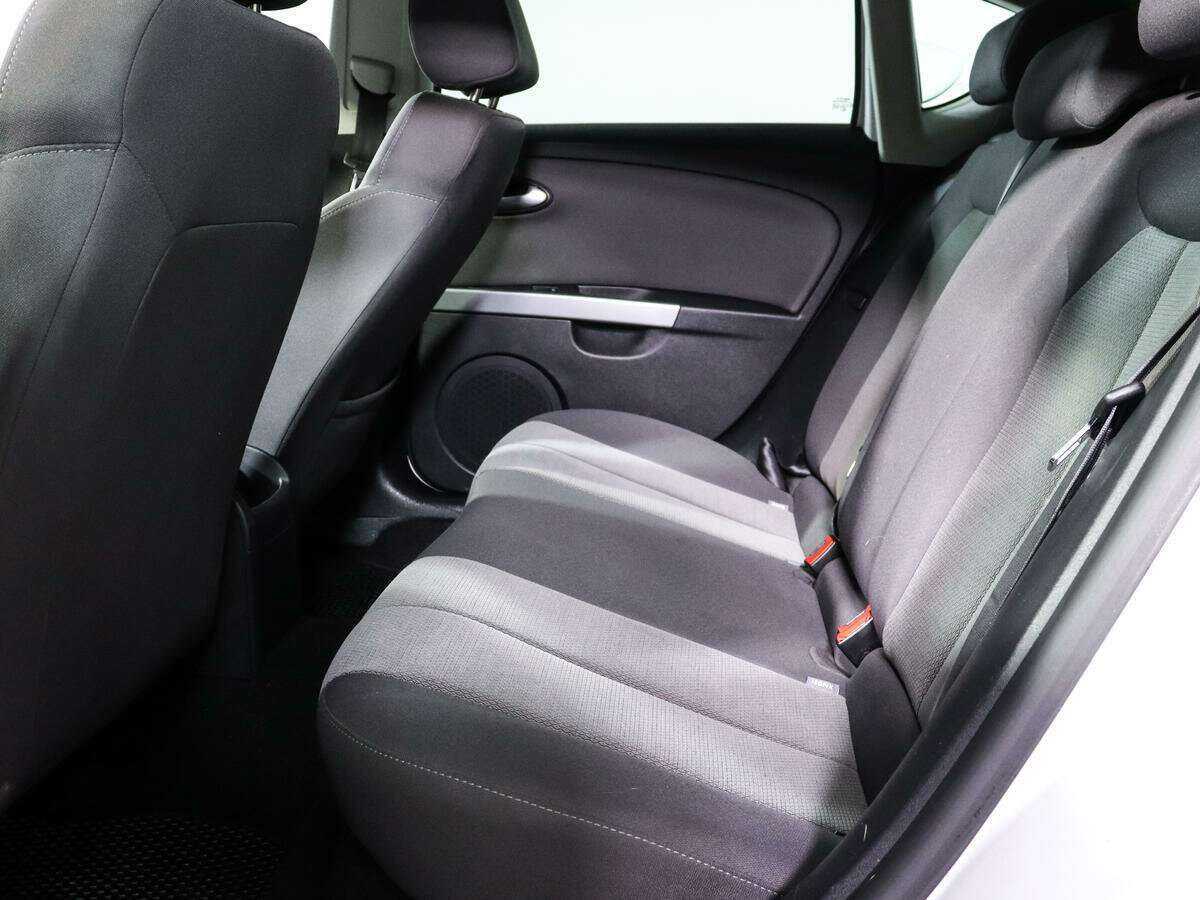 Купить SEAT Leon с пробегом. Фото: #7